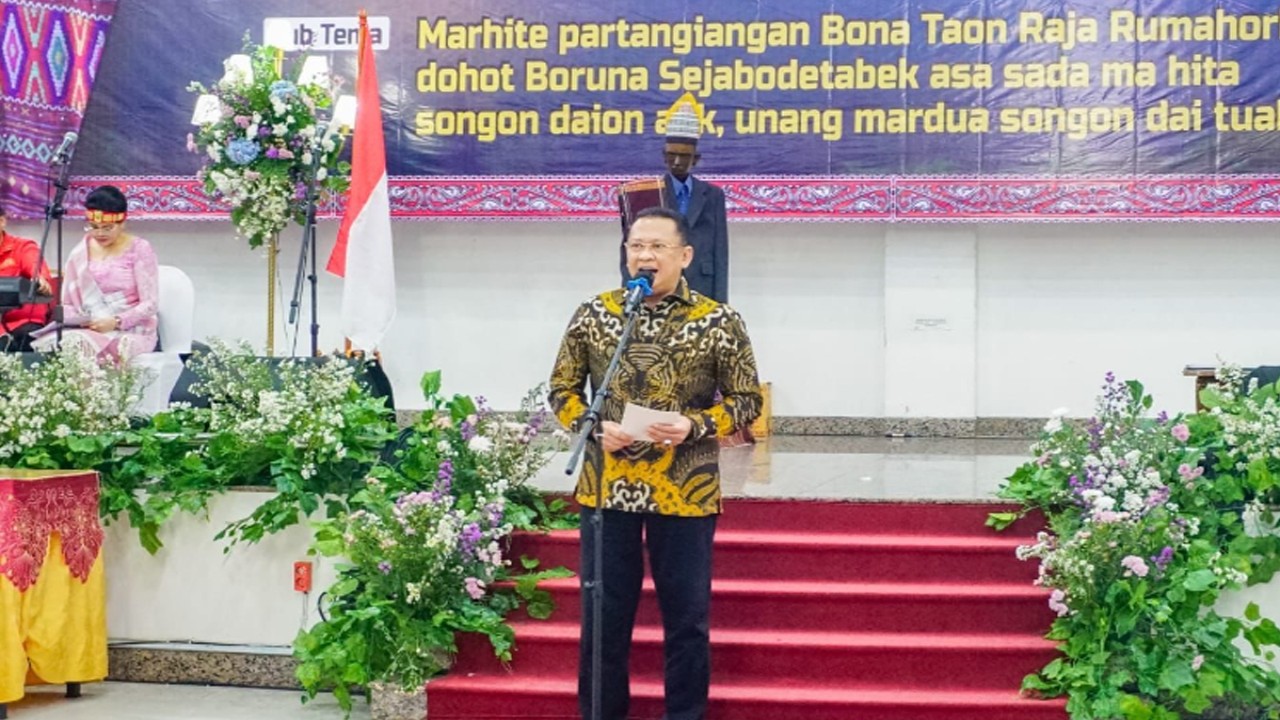 Ketua MPR RI sekaligus Wakil Ketua Umum Partai Golkar Bambang Soesatyo mendukung rencana pembangunan rumah Si Gale Gale, serta Monument/Tugu Raja Rumahorbo di Pulau Samosir, Sumatera Utara.