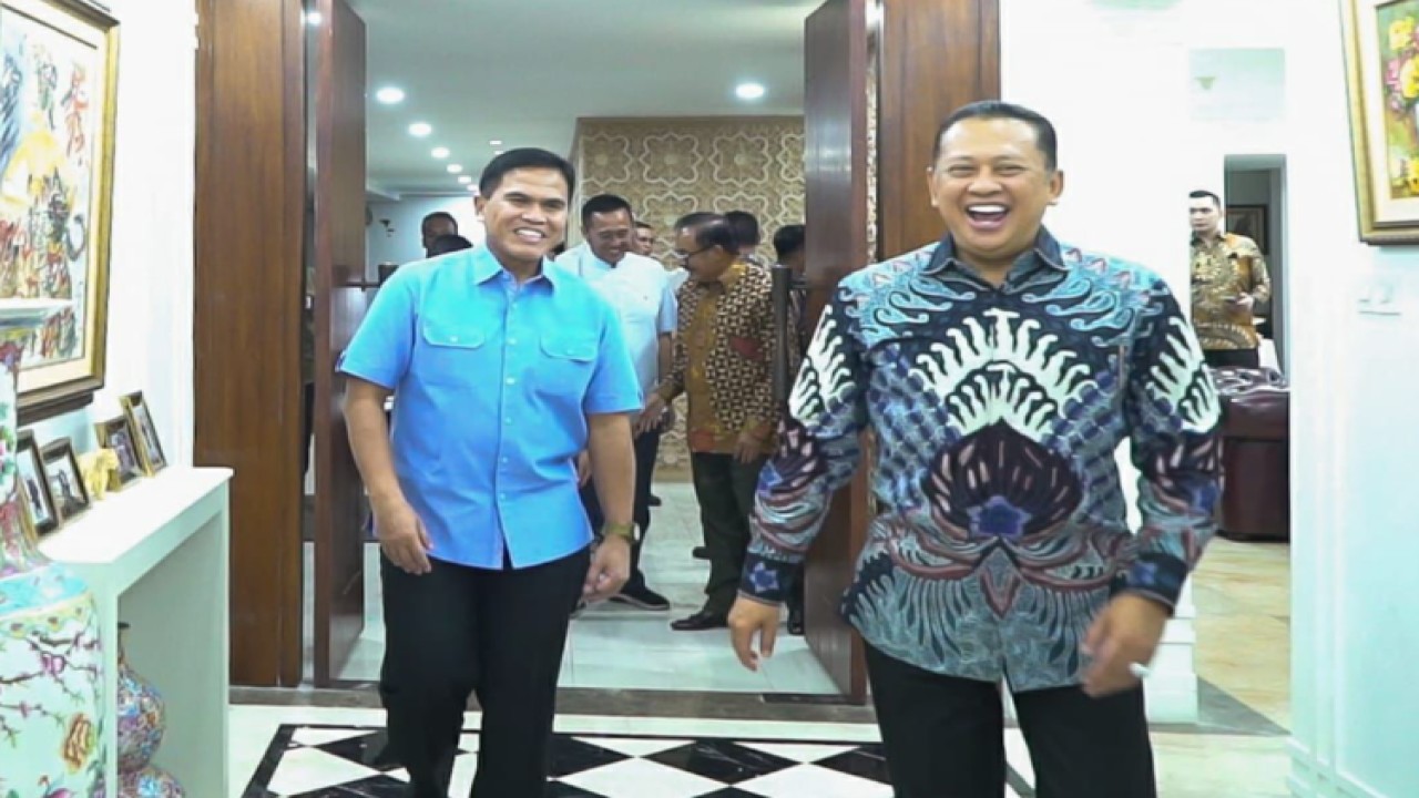Ketua MPR RI sekaligus Warga Kehormatan Korps Marinir dan Warga Kehormatan Satuan Kapal Selam dari TNI-Angkatan Laut Bambang Soesatyo menerima kunjungan silahturahmi Kepala Staf TNI Angkatan Laut Laksamana TNI Muhammad Ali/Dok MPR