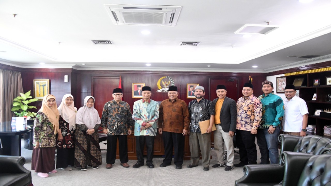 Ketua MPR Hidayat Nur Wahid menerima Pengurus Muhammadiyah dan Aisyiyah Jakarta Selatan/Dok MPR