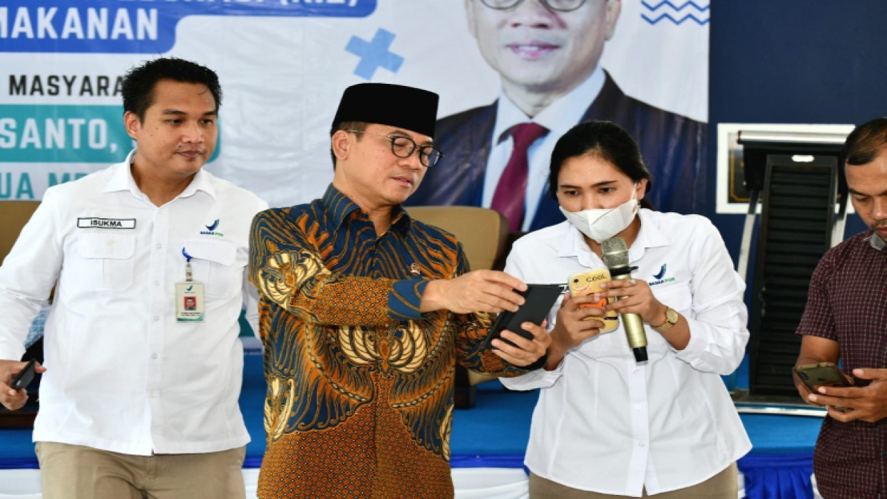 Wakil Ketua MPR Yandri Susanto dalam kegiatan “Komunikasi, Informasi, dan Edukasi (KIE) Bersama Tokoh Masyarakat” yang diselenggarakan MPR bekerjasama dengan BPOM di Pondok Pesantren Bai Mahdi Sholeh Ma’mun, Serang, Banten, Rabu (5/4/2023)/Dok MPR