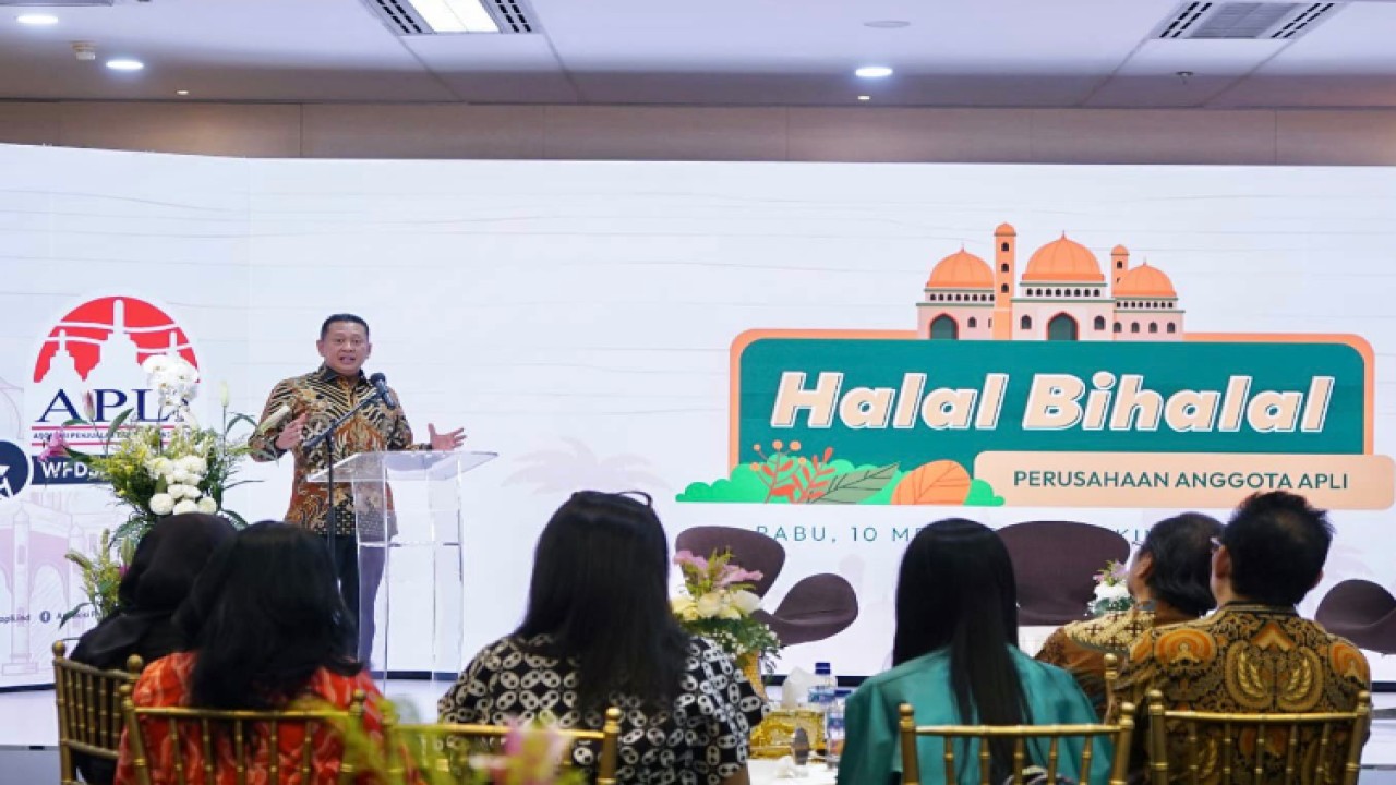 Ketua MPR RI sekaligus Penasihat Asosiasi Penjualan Langsung Indonesia (APLI) Bambang Soesatyo dalam Halalbihalal APLI 2023, di Jakarta, Rabu (10/5/23)/Dok MPR