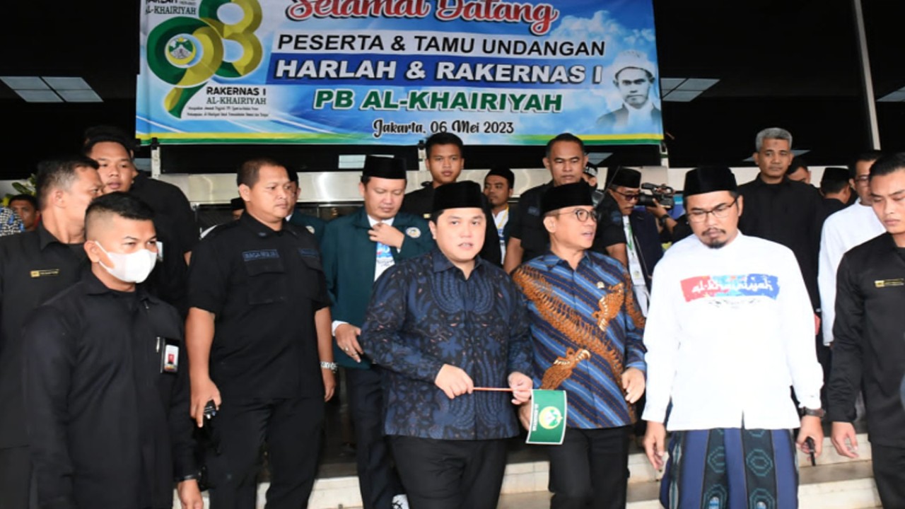 Wakil Ketua MPR H. Yandri Susanto, S.Pt bersama Menteri BUMN RI Erick Thohir menghadiri acara Harlah dan Rapat Kerja Nasional PB Al-Khairiyah