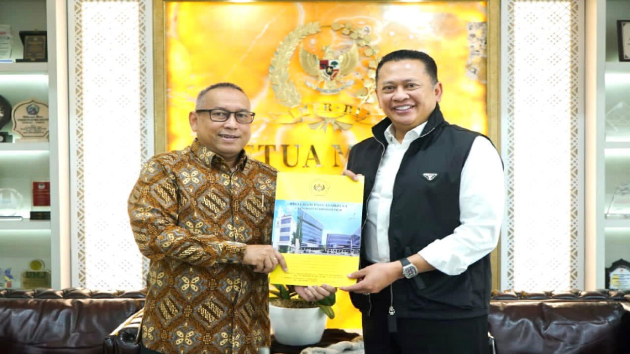 Ketua MPR RI Bambang Soesatyo bersama Direktur Pascasarjana Universitas Borobudur Prof. Dr. Faisal Santiago/Dok MPR