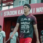 Pemain belakang Bali United, Elias Dolah-1687965073