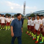 Prabowo sambangi para pemain Garudayaksa-Persib di Aspire Academy-1685667783