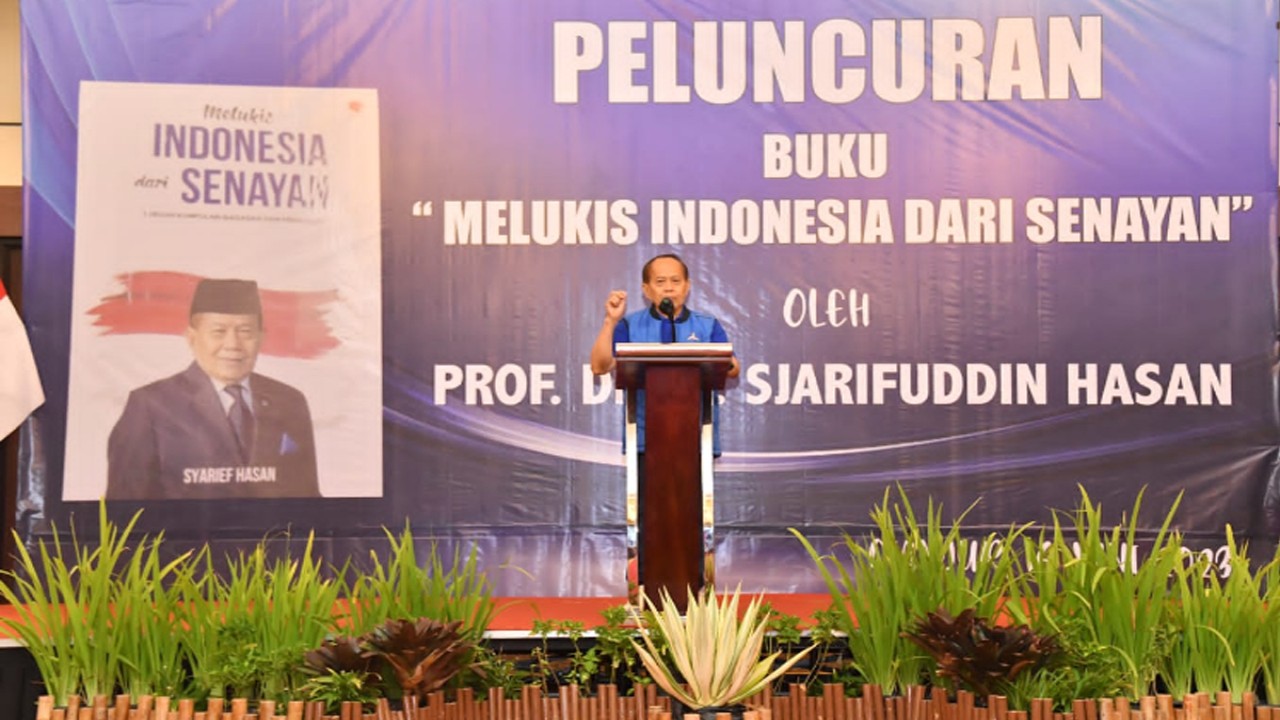 Wakil Ketua MPR Prof. Dr. Sjarifuddin Hasan, meluncurkan karya terbarunya “Melukis Indonesia Dari Senayan