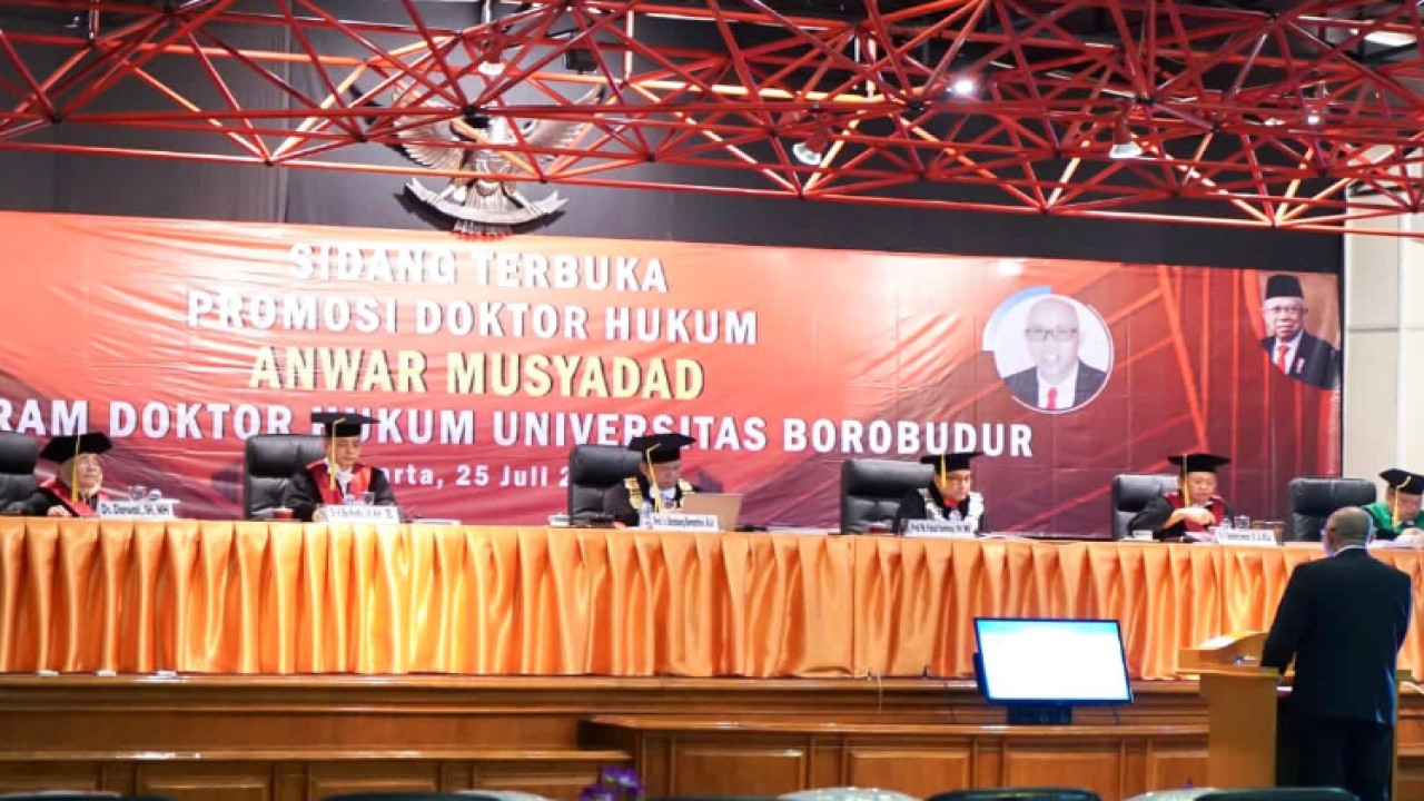 Ketua MPR RI sekaligus Dosen Tetap Pascasarjana S3 Program Doktor Ilmu Hukum Universitas Borobudur Bambang Soesatyo menjadi penguji disertasi dalam Ujian Sidang Terbuka Anwar Musyadad yang berprofesi sebagai Advokat/Dok MPR