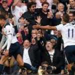 Pemain Tottenham Delle Alli meluapkan kegembiraan usai mencetak gol. (http://www.premierleague.com/)-1689319603