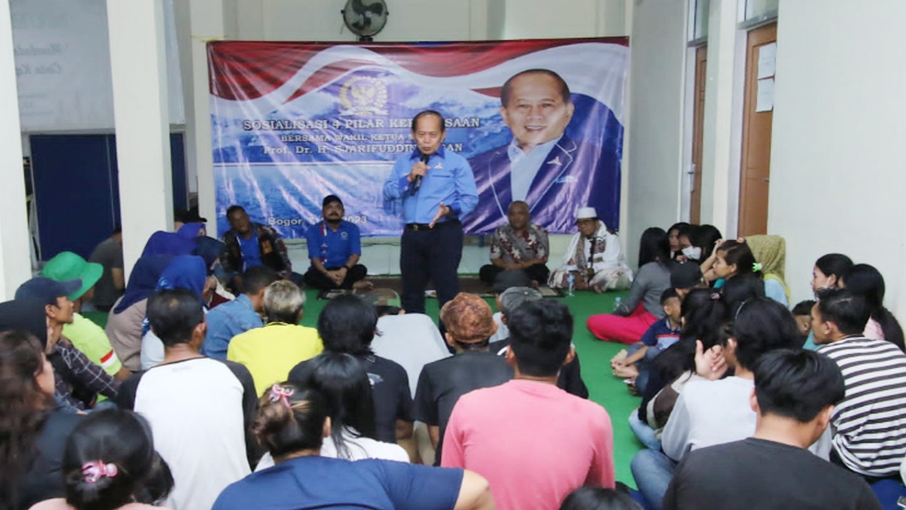 Wakil Ketua MPR RI Prof. Dr. H. Sjarifuddin Hasan MM. MBA.,