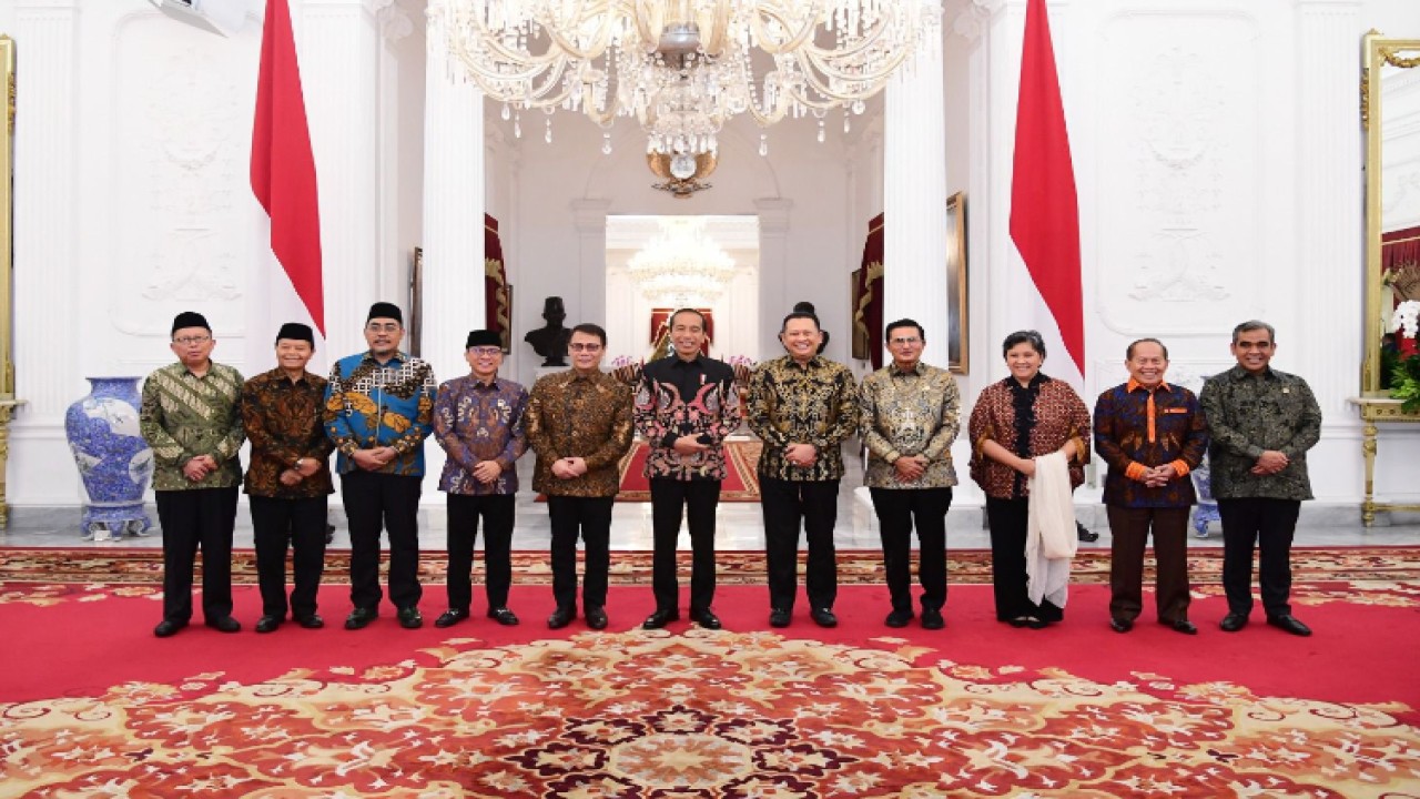 Ketua MPR RI Bambang Soesatyo bersama Presiden Joko Widodo dan seluruh Pimpinan MPR RI usai melakukan Rapat Konsultasi di Istana Negara, Jakarta, Rabu (9/8/23)/Dok MPR