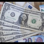 Dolar naik tipis karena investor tunggu data inflasi AS-1691470967