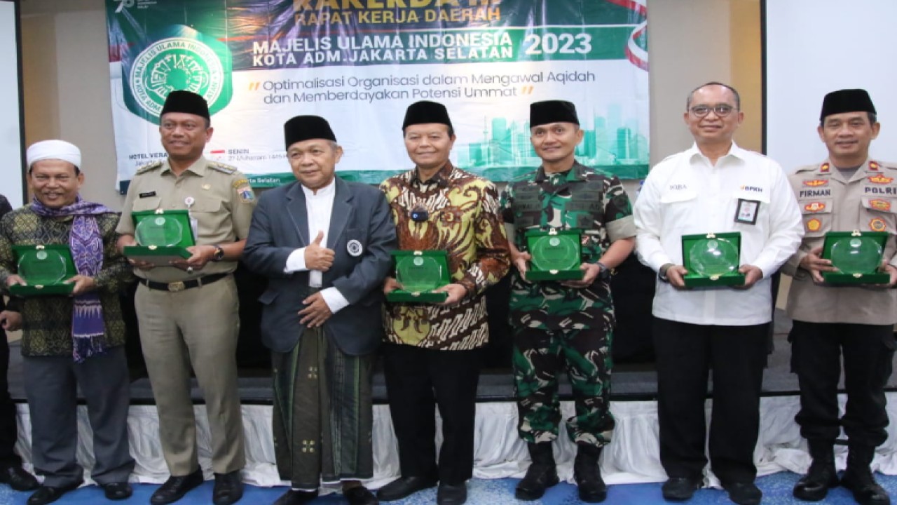 Wakil Ketua MPR Hidayat Nur Wahid  menghadiri Pembukaan Rakerda III Majelis Ulama Indonesia (MUI) Jakarta Selatan, yang digelar di Hotel Veranda, Jaksel/Dok MPR