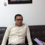 Anggota KPU Banten, Aas Satibi saat diwawancarai di kantor KPU Banten (ANTARA/Desi Purnama Sari)-1695006930