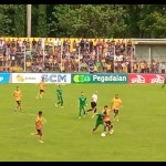 Laga antara tuan rumah PSDS Deli Serdang melawan Sriwijaya FC di Stadion Baharoeddin Siregar yang berkesudahan 2-2. (ANTARA/Juraidi)-1695641448