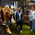Batik kontemporer karya perajin Kota Mojokerto dipamerkan di JMFW 2024-1697776210