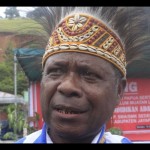 Direktur Sekolah Adat Negeri Papua Origenes Monim (ANTARA/Yudhi Efendi)-1698303664