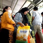 DKPP pastikan stok dan harga beras di Surabaya terkendali-1696491532
