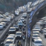 Kepadatan lalu lintas pada hari kerja di Jalan Gatot Subroto, Jakarta, Kamis (24/8/2023). ANTARA FOTO/Aditya Pradana Putra/rwa/aa-1698149801