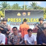 Kepolisian Resor Mukomuko menggelar siaran pers pengungkaan kasus penggelapan puluhan mobil sewa, Selasa (3/9/2023) ANTARA/Ferri.-1696315516