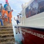 Menteri Sosial berikan kapal untuk transportasi anak sekolah di pulau-1697777353