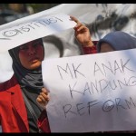 MK bacakan putusan uji materi batas usia capres dan cawapres Senin-1697438949