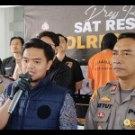 Pengungkapan kasus kriminal di Mako Polres, Cibinong, Kabupaten Bogor, Jawa Barat, Selasa (3/10/2023). (ANTARA/M Fikri Setiawan)-1696323338