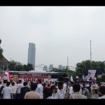 Polisi alihkan arus lalu lintas ketika Prabowo-Gibran menuju KPU-1698216445
