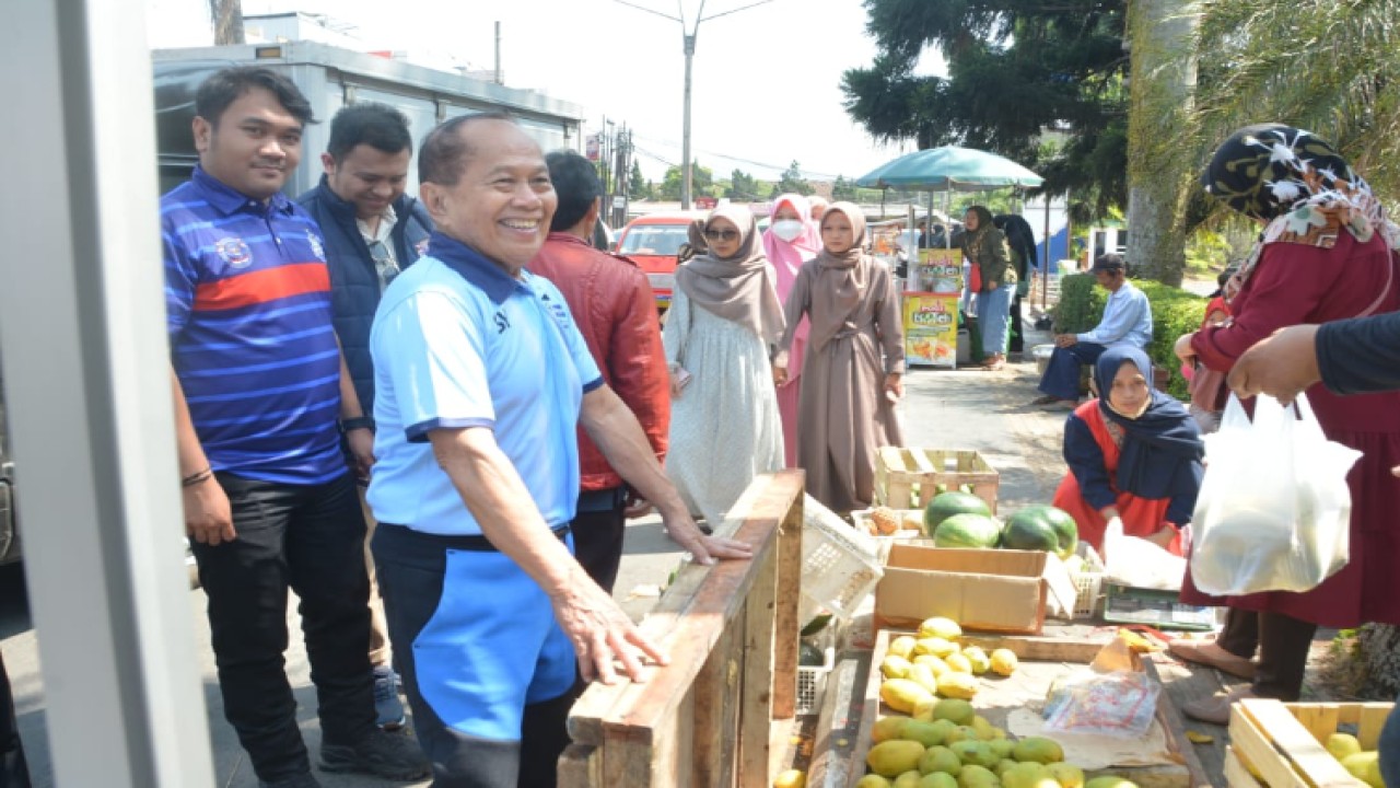 Wakil Ketua MPR RI Sjarifuddin Hasan melakukan kunjungan kerja ke beberapa wilayah di Kabupaten Cianjur, Jawa Barat/Dok MPR 