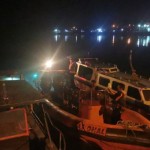 Tim Penyelamat Pos SAR Baubau saat melakukan pencarian terhadap korban. (Antara/HO-Basarnas Kendari)-1697776315