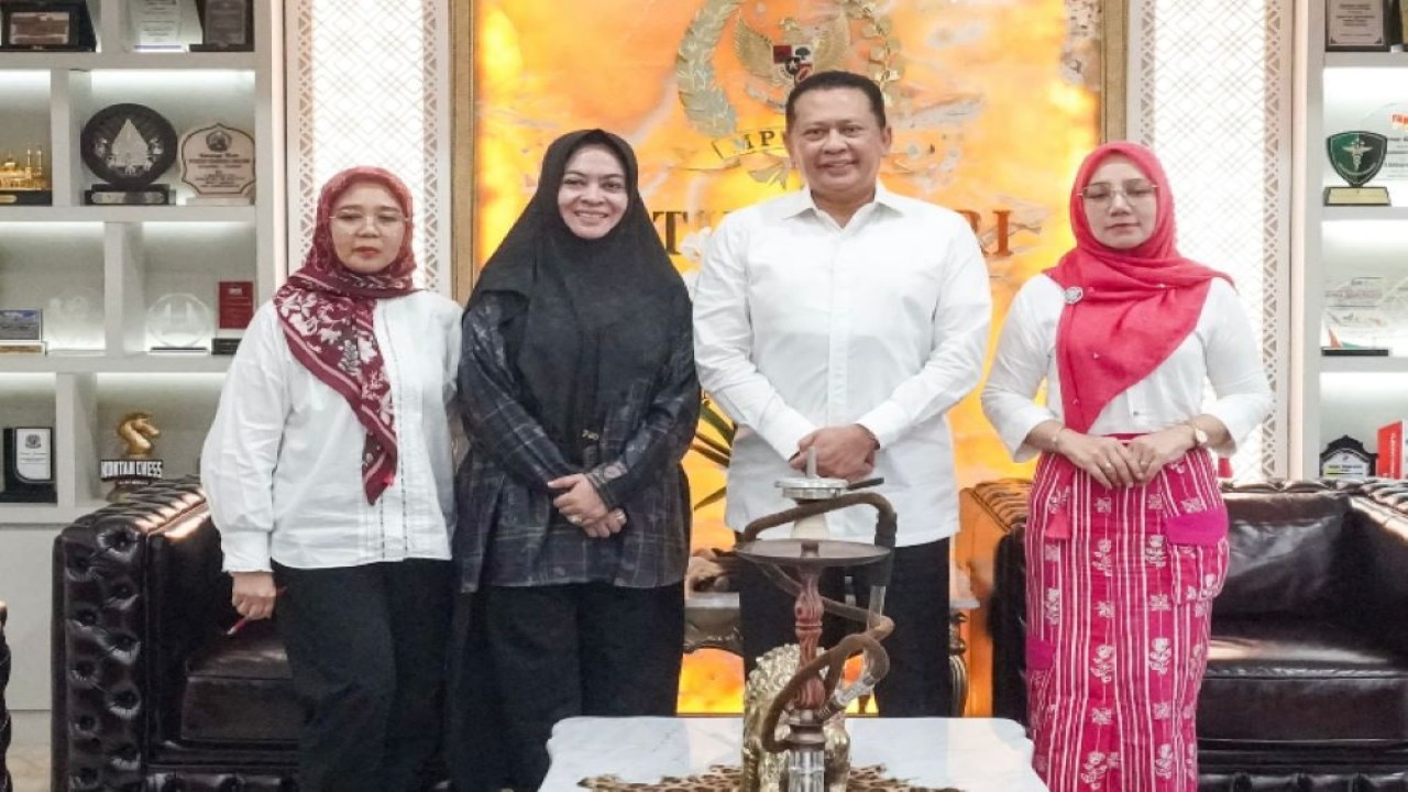 Ketua MPR RI sekaligus Wakil Ketua Umum Partai Golkar Bambang Soesatyo mengungkapkan MPR RI bersama Forum Alumni HMI-Wati (FORHATI) akan menyelenggarakan Sosialisasi Empat Pilar MPR RI