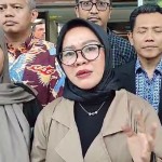 Belasan warga Banyumas gugat Anwar Usman di PN Jakarta Pusat-1699875983