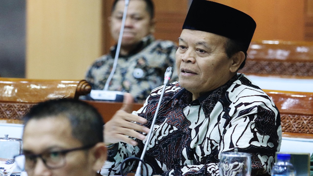 Wakil Ketua MPR-RI sekaligus Anggota DPR-RI yang di antaranya membidangi urusan agama, Hidayat Nur Wahid, mengadvokasi aspirasi para Mahasiswa Indonesia jurusan Keislaman di Timur Tengah.