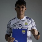 Kevin Mendoza Kiper baru Persib Bandung-1701266884