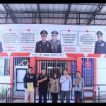 Komisioner KPU Singkawang Umar Faruq bersama Ayu Gentari melakukan koordinasi bersama pengurus Lapas Singkawang (Rudi)-1699257000