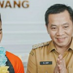 Pemkab Karawang berikan "kadeudeuh" atlet dayung peraih medali emas-1700566181