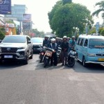 Polisi dan pengendara di Cirebon mengheningkan cipta untuk pahlawan-1699610223