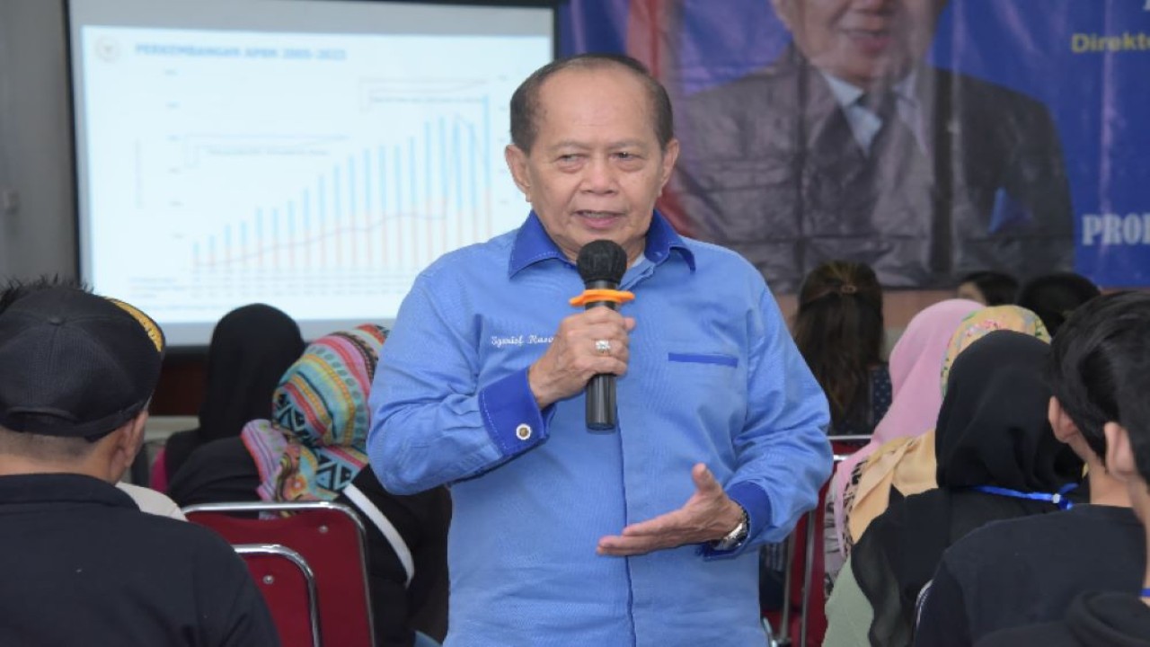 Wakil Ketua MPR Prof. Dr. H. Sjarifuddin Hasan MM, MBA