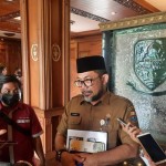 Sekdaprov Jambi Sudirman saat diwawancarai media.(ANTARA/Nanang mairiadi)-1700464506