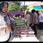 Suasana kegiatan gerakan pangan murah depan Dinas Ketahanan Pangan Kabupaten Mukomuko, Rabu (29/11/2023) ANTARA/Ferri.-1701318308