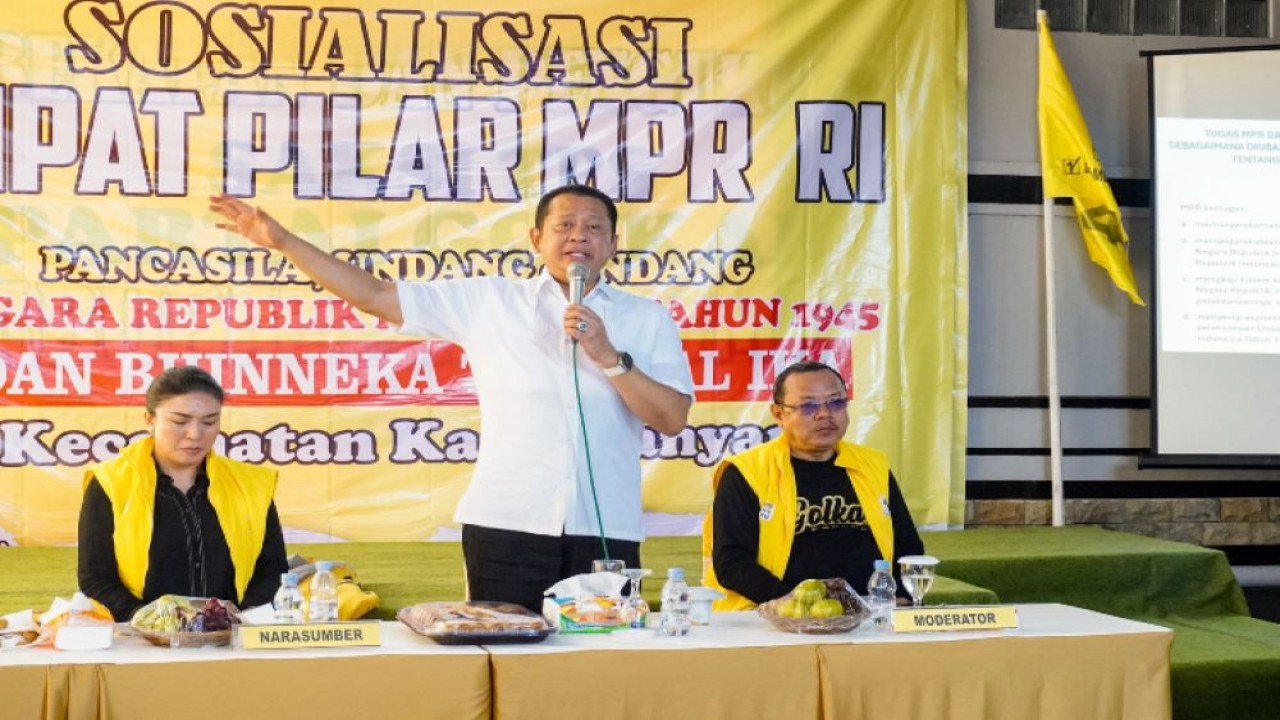 Bamsoet dalam Sosialisasi Empat Pilar MPR RI di empat kecamatan di Kabupaten Kebumen, Senin (18/12/23).