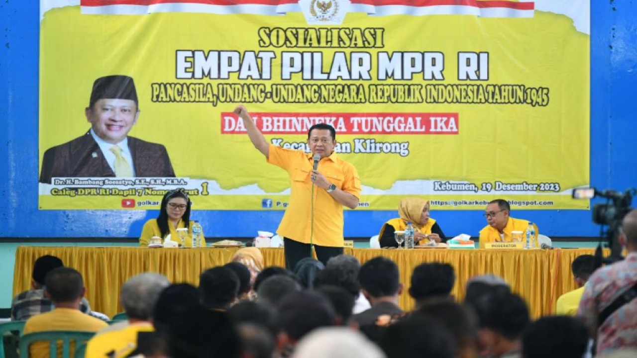 Bamsoet dalam Sosialisasi Empat Pilar MPR RI di lima kecamatan di Kabupaten Kebumen, Selasa (19/12/23).