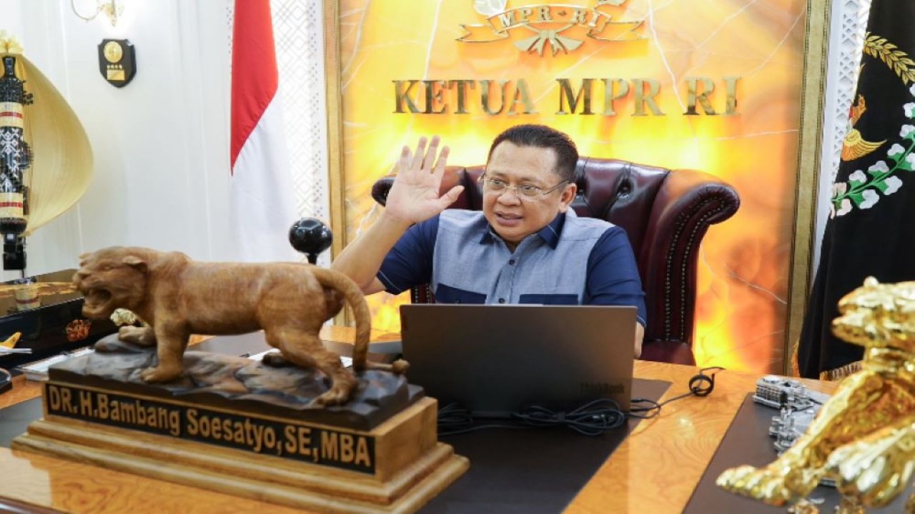 Bamsoet dalam ajang Teropong Democracy Award 2023, secara virtual dari Jakarta, Sabtu (23/12/3).