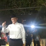Calon Presiden nomor urut 1 Anies Baswedan di Gedung KPU, Jakarta, Selasa (12/12/2023) malam. (ANTARA/Hendri Sukma Indrawan)-1702387703
