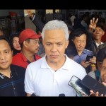 Capres RI Ganjar Pranowo di Depot Miki, Balikpapan, Kalimantan Timur, Selasa (5/11/2023). ANTARA/Narda Margaretha Sinambela-1701759608
