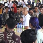 Ganjar Pranowo bersama kaum milenial, Gen Z, influencer dan relawan muda di Kopi Story Klaten, Jawa Tengah-1703689483