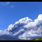 Gunung api Lewotobi Laki-laki-1703642650