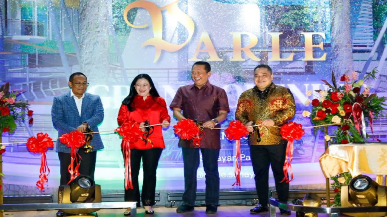 Bamsoet usai menghadiri Grand Opening Parle Resto and Cafe di Jakarta, Selasa malam (16/1/24).