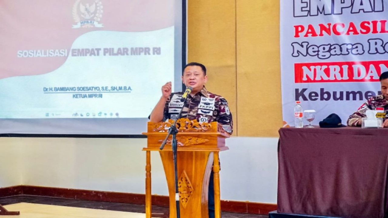 Bamsoet dalam Sosialisasi 4 Pilar MPR RI hari ke-4 kunjungannya ke Dapil-7 Jawa Tengah bersama keluarga besar FKPPI Kabupaten Kebumen, Minggu (21/1/24).