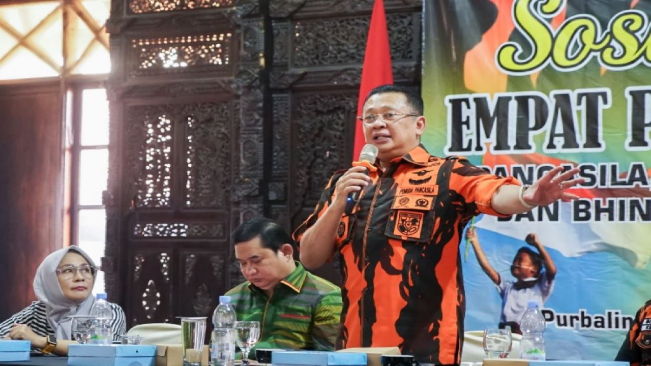 Bamsoet dalam Sosialisasi Empat Pilar MPR RI hari ke-9 dalam kunjungannya ke Dapil-7 Jawa Tengah bersama MPC Pemuda Pancasila Kabupaten Purbalingga Jawa Tengah, Jumat (26/1/24).