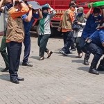 BPBD Kota Tangerang gelar pelatihan simulasi evakuasi jika terjadi bencana gempa bumi. (ANTARA/HO-BPBD)-1704366144